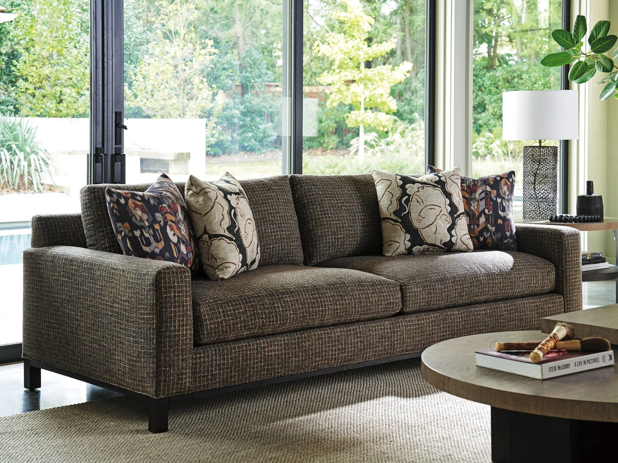 CHRONICLE SOFA
