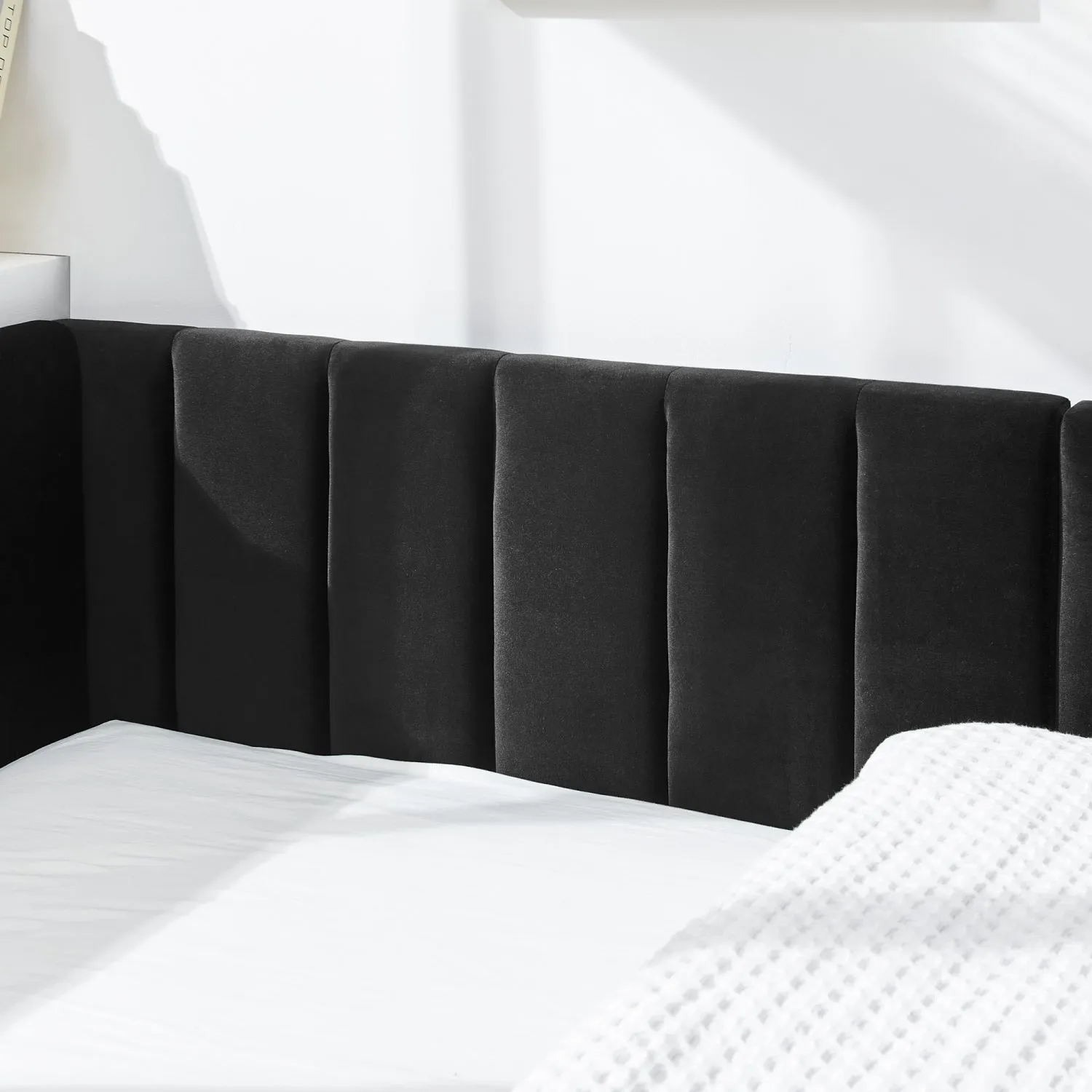 Streamdale Tufted Upholstered Full Bed Frame - Velvet Black